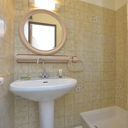 Amigos 309 - T2 Cabine, Pour 4 Personnes, Du Côté Du Palais De La Mer.